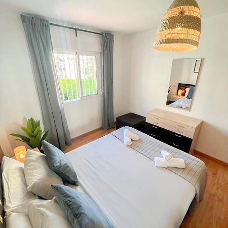 Large & Cozy Centrally Apartment Torremolinos Buitenkant foto