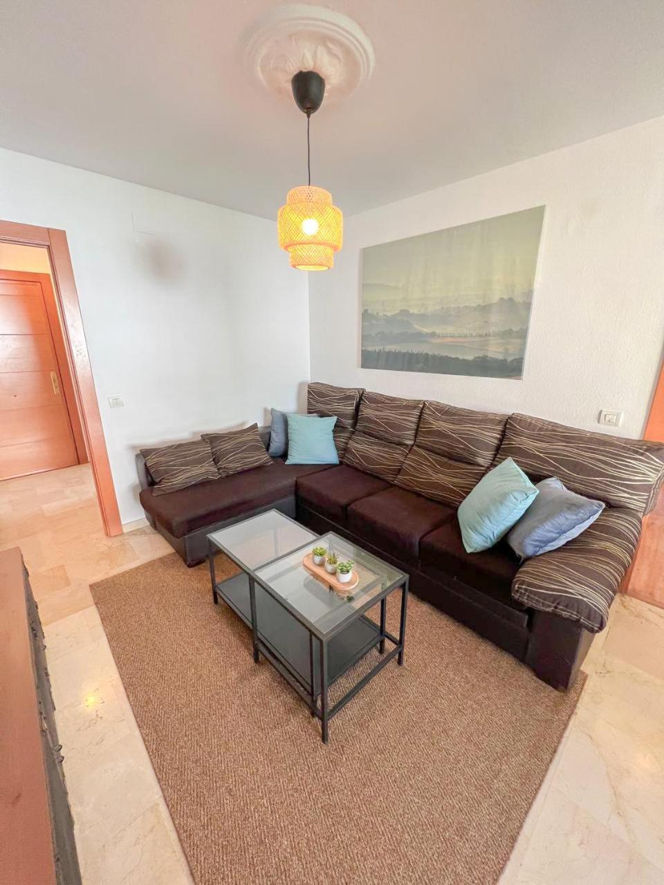 Large & Cozy Centrally Apartment Torremolinos Buitenkant foto