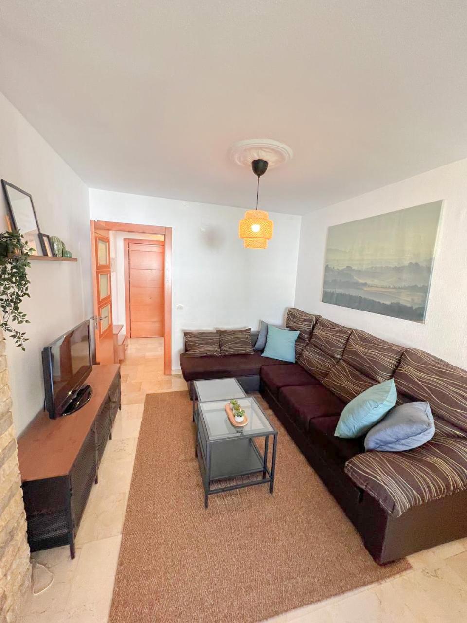 Large & Cozy Centrally Apartment Torremolinos Buitenkant foto