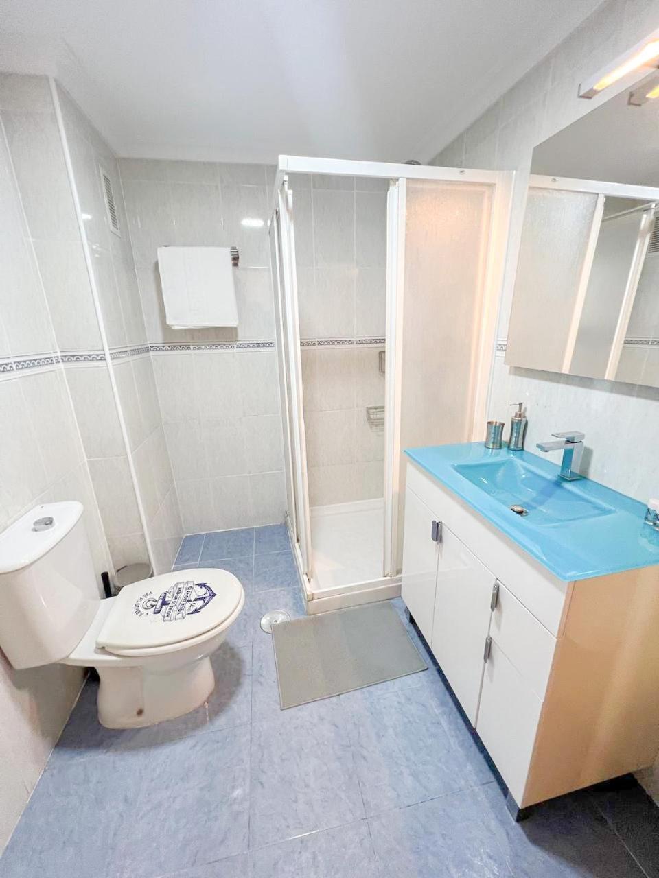 Large & Cozy Centrally Apartment Torremolinos Buitenkant foto