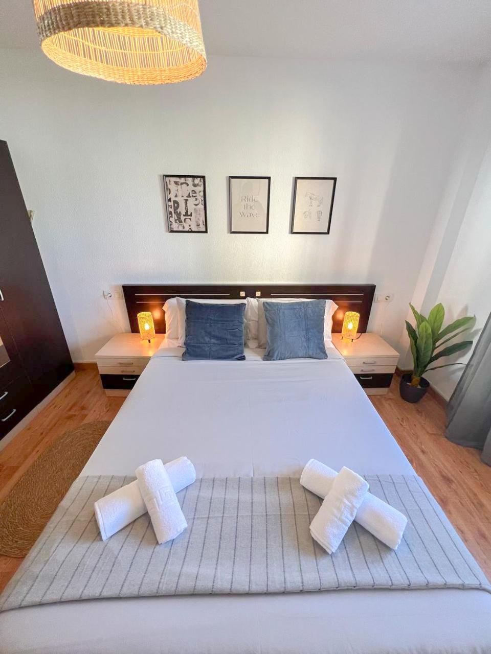 Large & Cozy Centrally Apartment Torremolinos Buitenkant foto